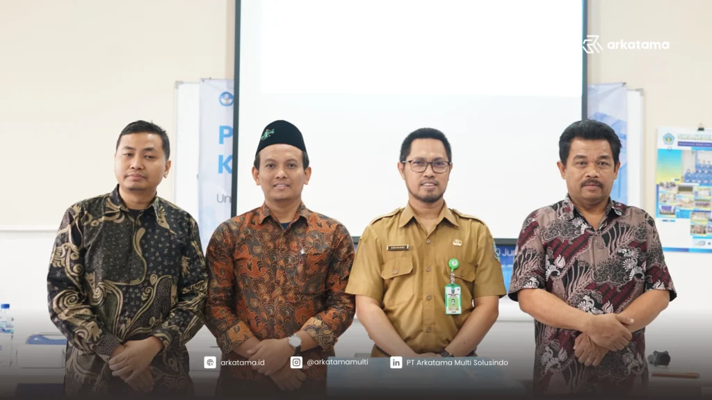 Trainer Pelatihan Koding dan Kecerdasan Artifisial Arkatama